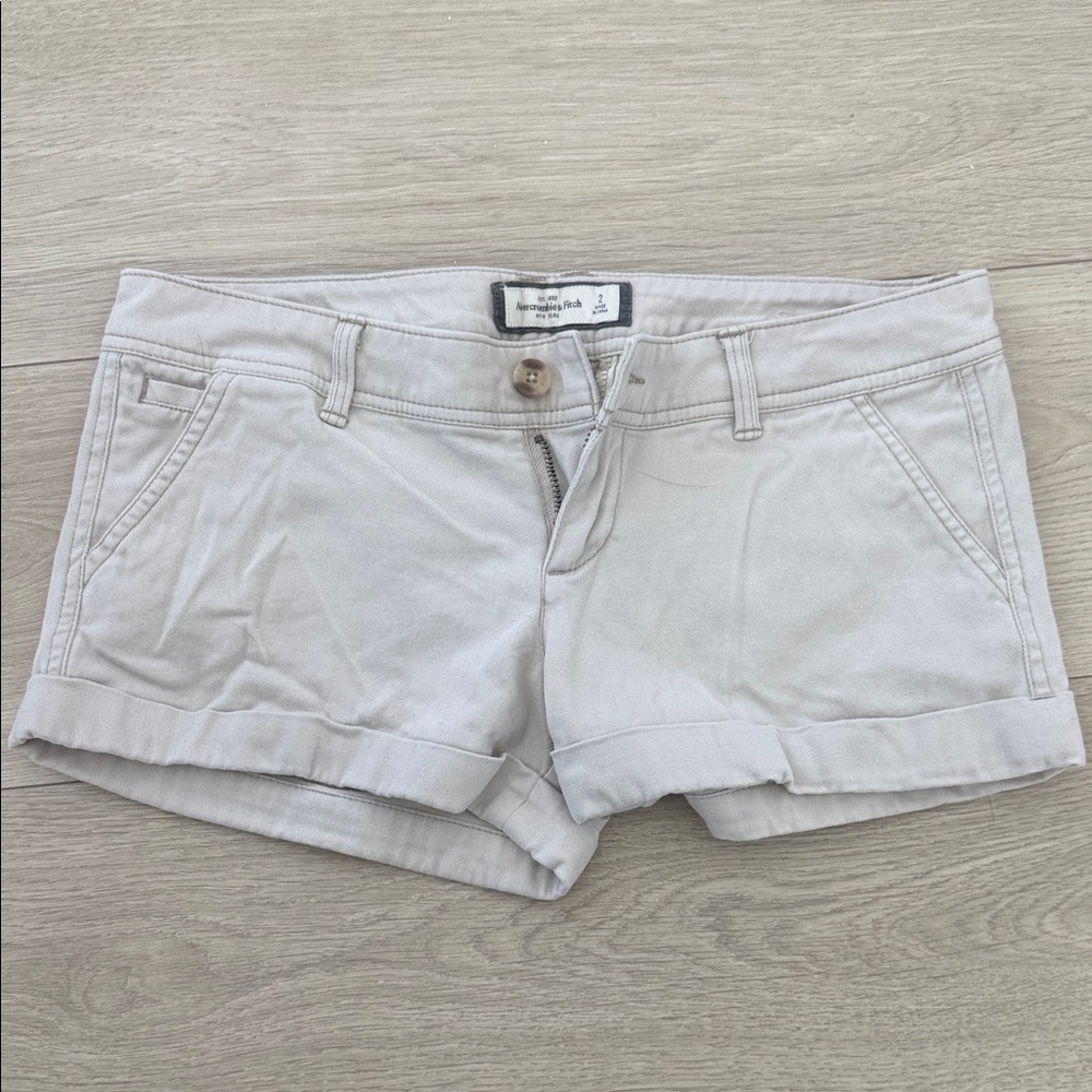 Abercrombie and Fitch Women's Light Tan Shorts. Measurements in pictures.